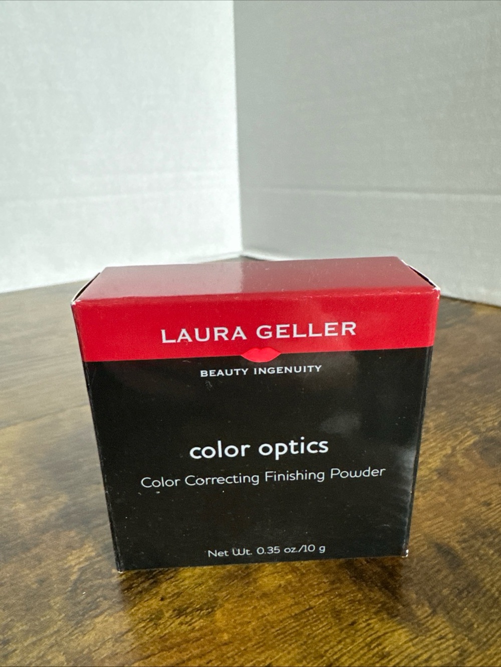 Laura Geller Color Optics Correcting Finishing Powder.